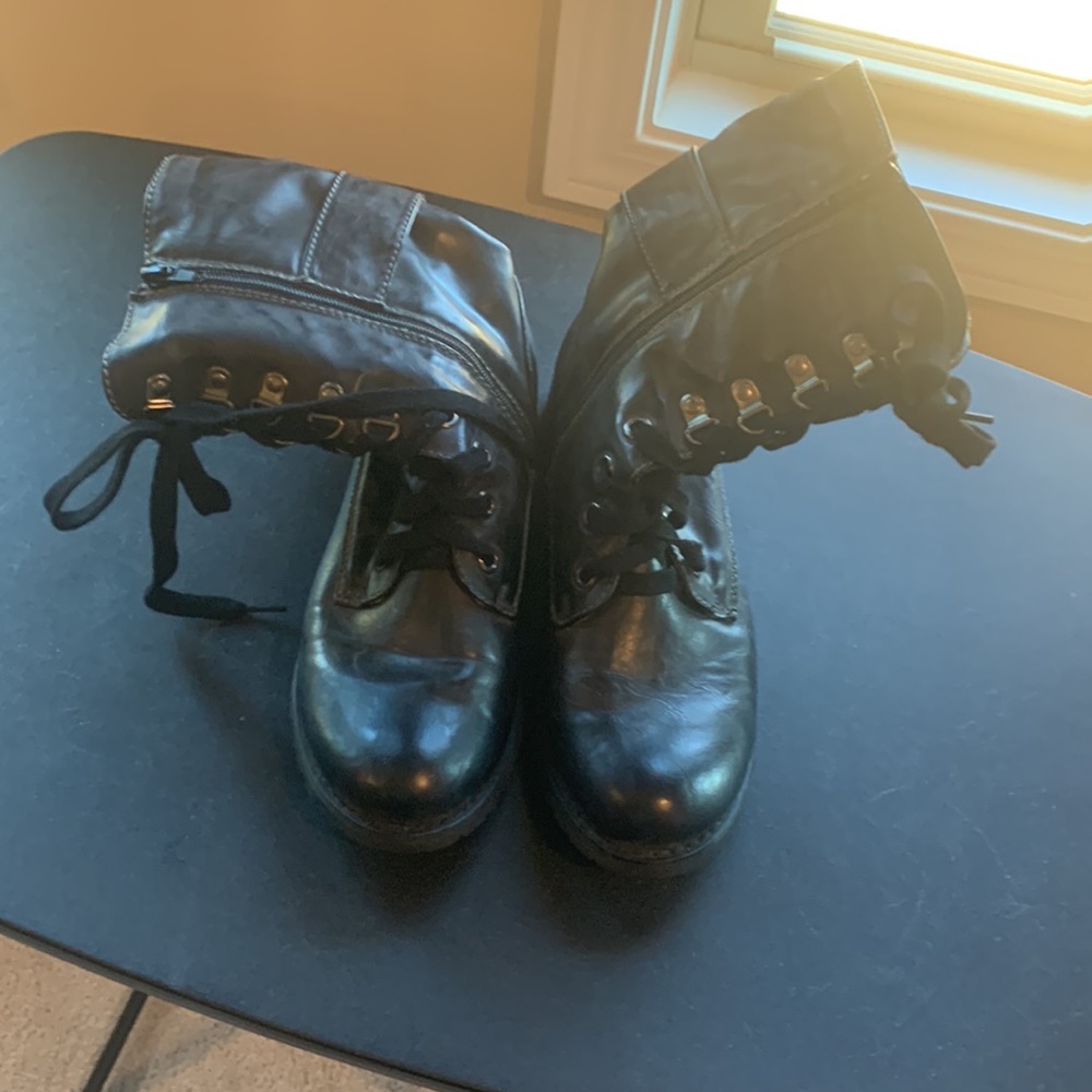 Black booties - Picture 7 of 8